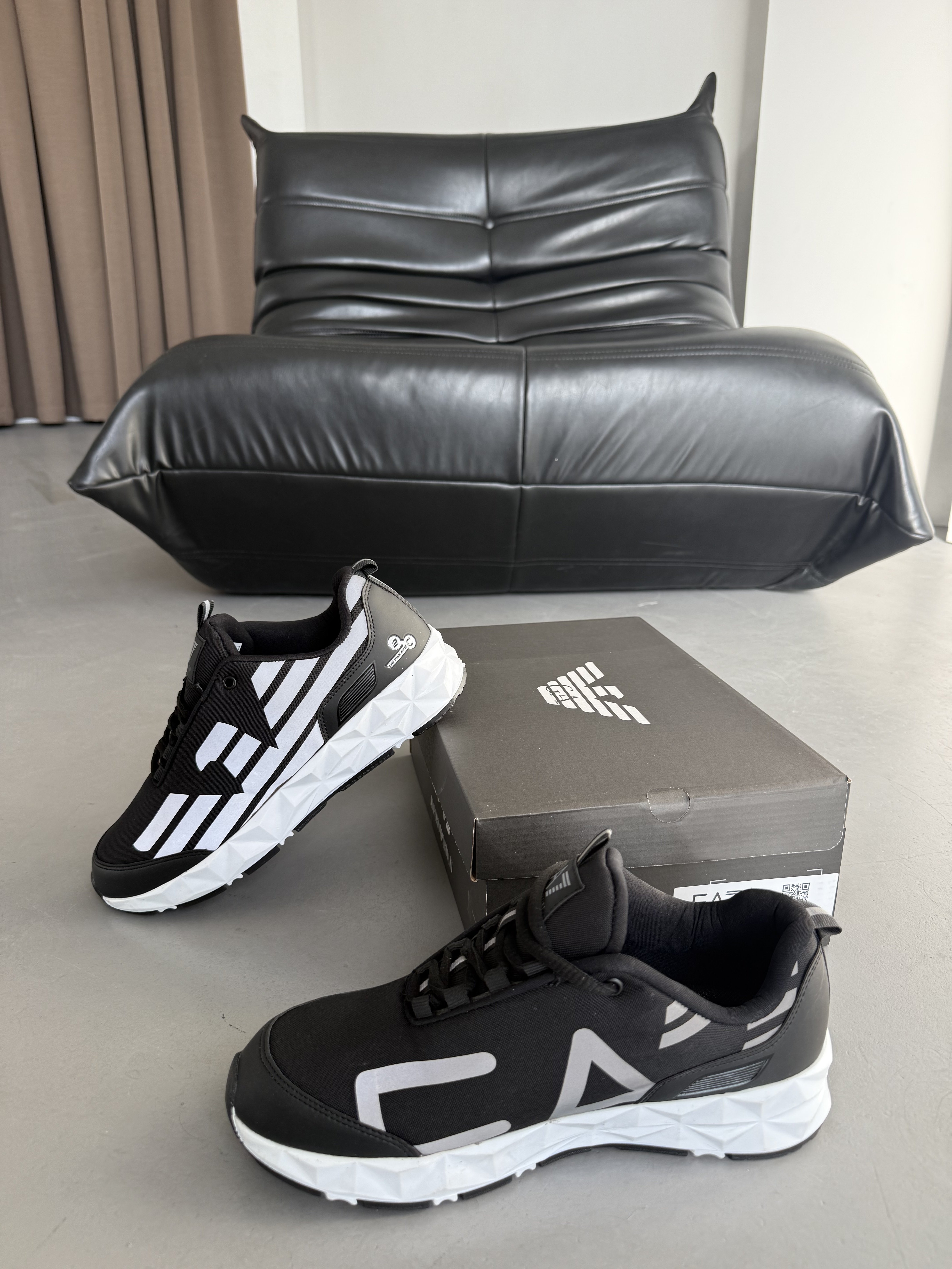 Reflektörlü EA7 Siyah